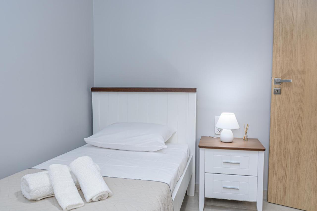 J&T Apartment - 150M From The Beach Zákynthos by Eksteriør bilde